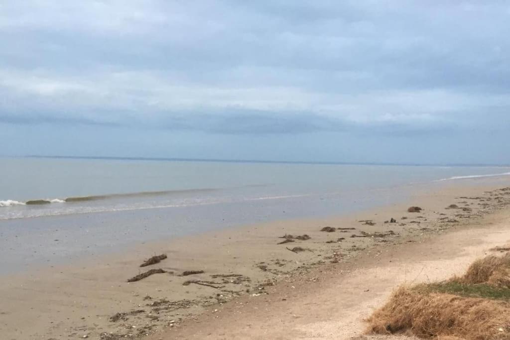 Vue Mer Pour Une Escale En Baie Du Mt-St-Michel Cherrueix エクステリア 写真